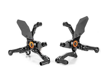 Подножки водительские Gilles регулируемые для KTM 1290/1390 Super Duke